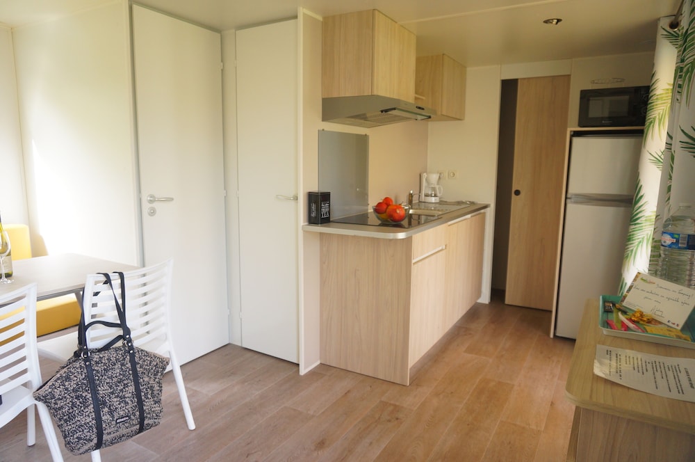 Comfort Mobile Home, 2 Bedrooms photo 3