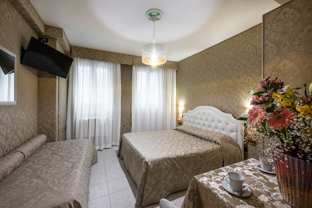 Triple Room, Ground Floor photo 2