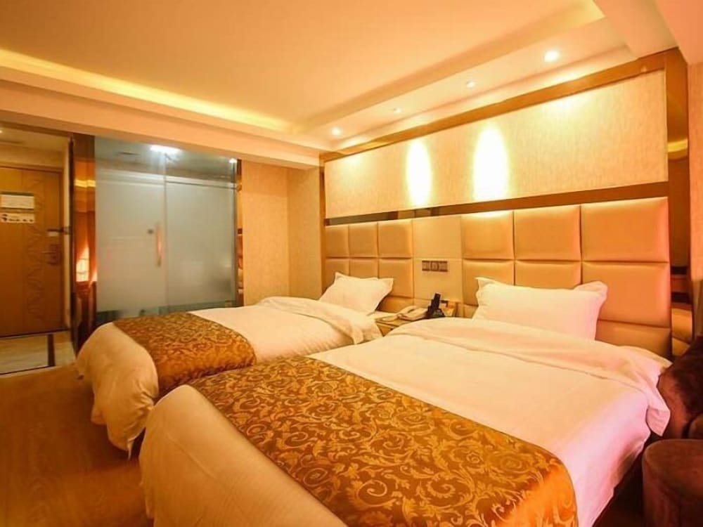 Superior Double Room, Tv photo 1