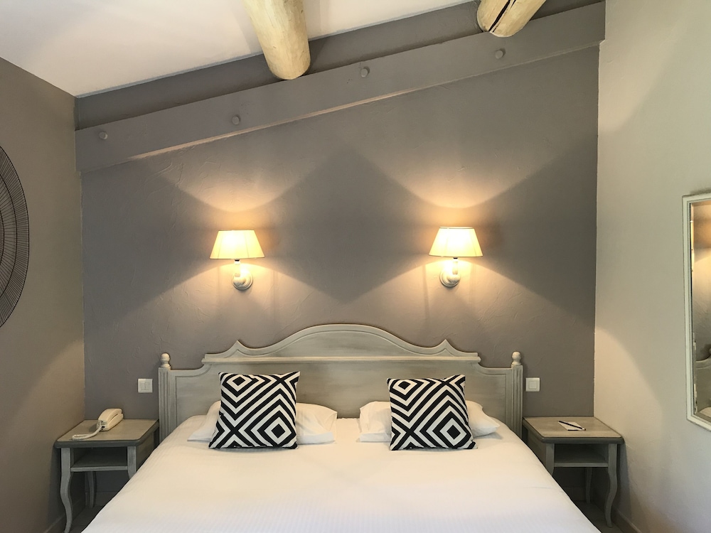 Standard Double Room, Terrace photo 3