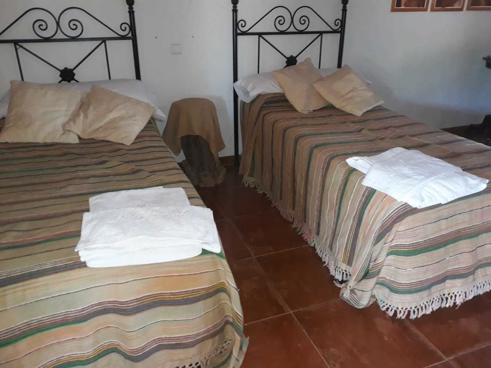 Room, Multiple Beds photo 3