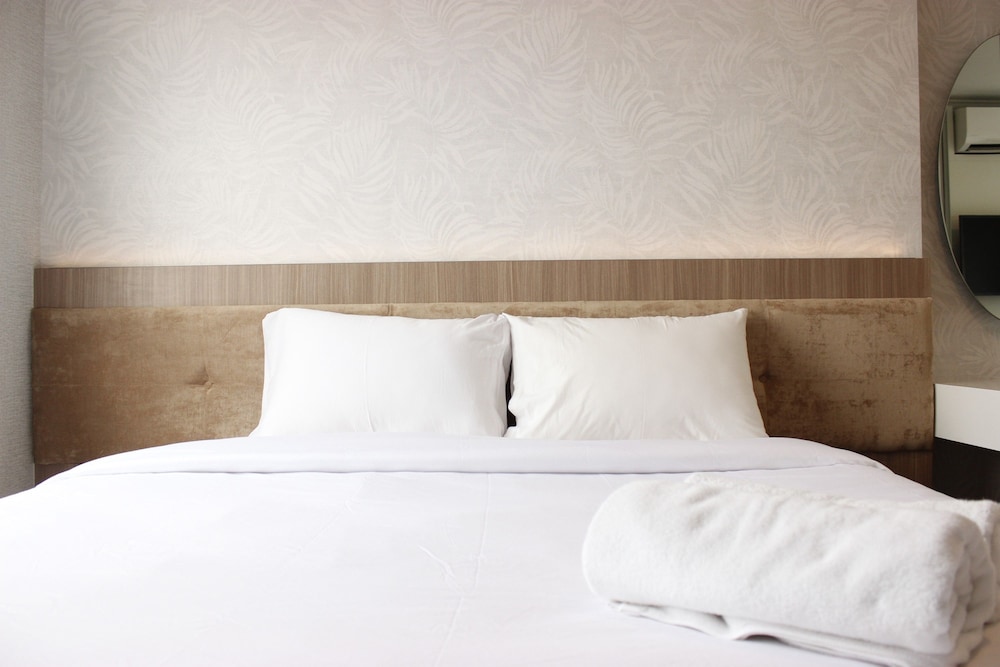 Room - Photo 33