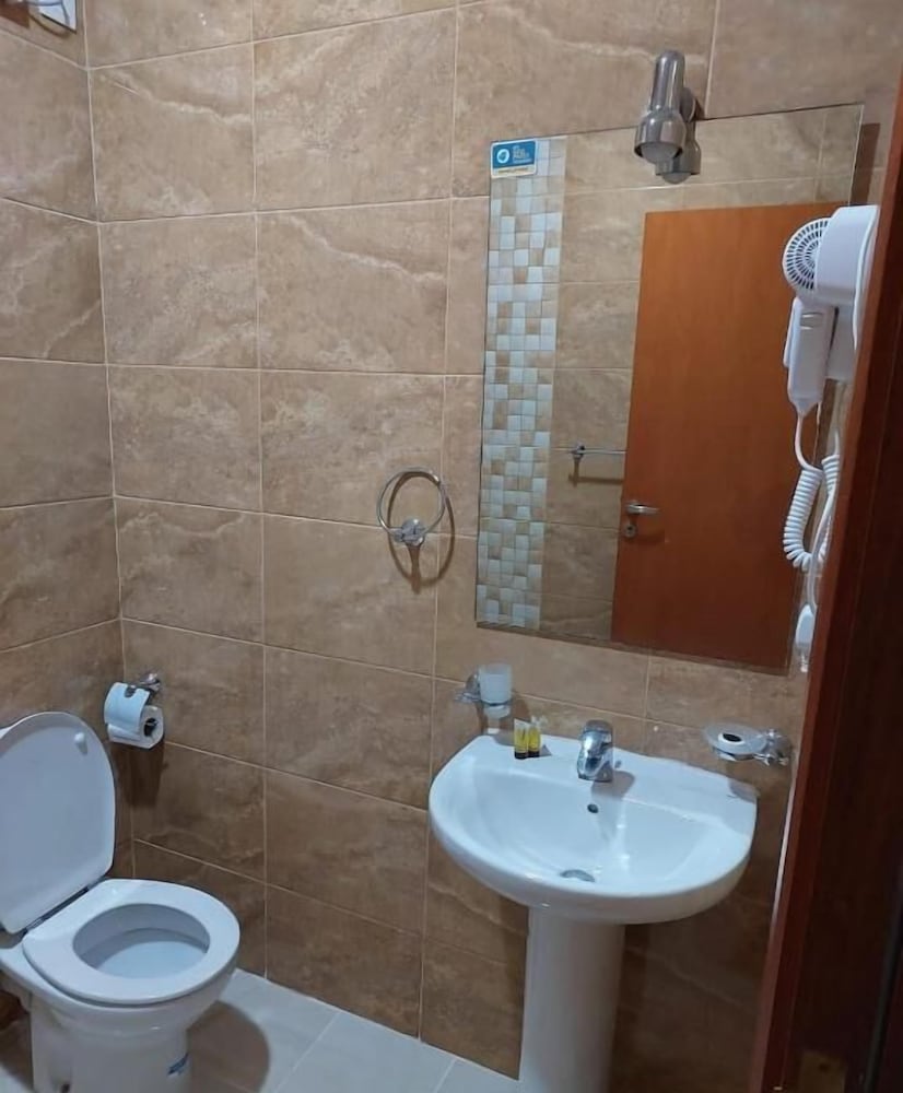 Standard Quadruple Room - Photo 5