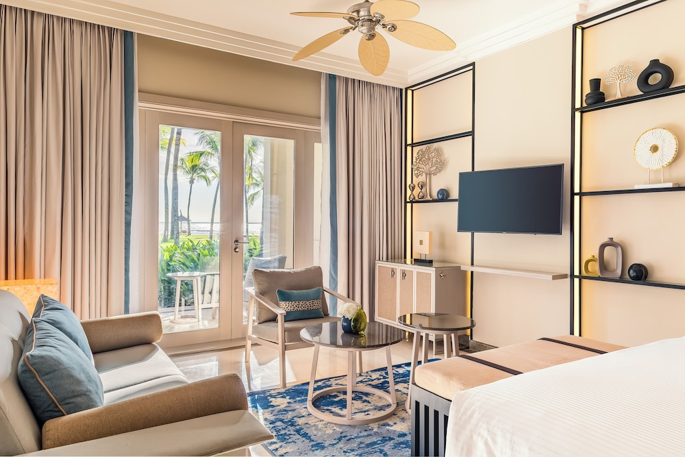 Classic Room, Multiple Beds (Sunset View) - Photo 9