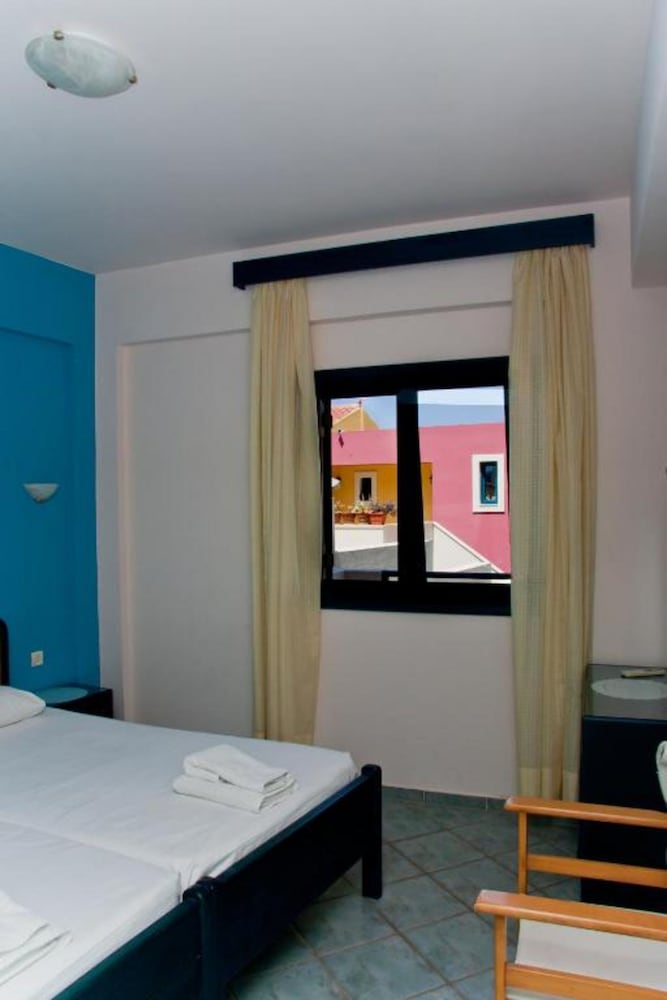 Apartment, 1 Bedroom, Pool View (1) photo 3