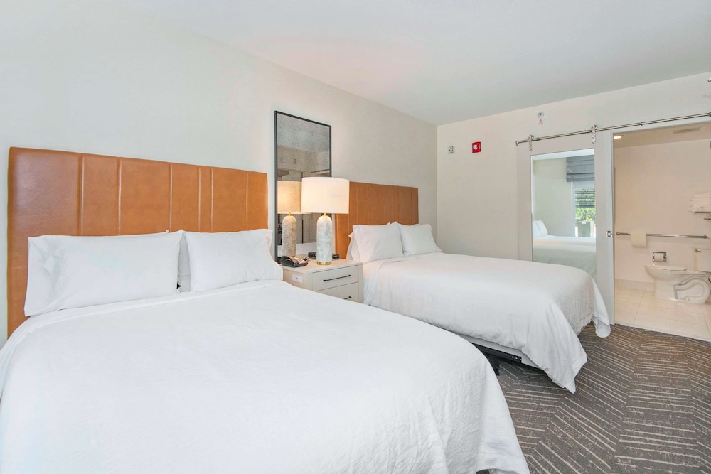 Suite, Accessible, Non Smoking - Photo 1