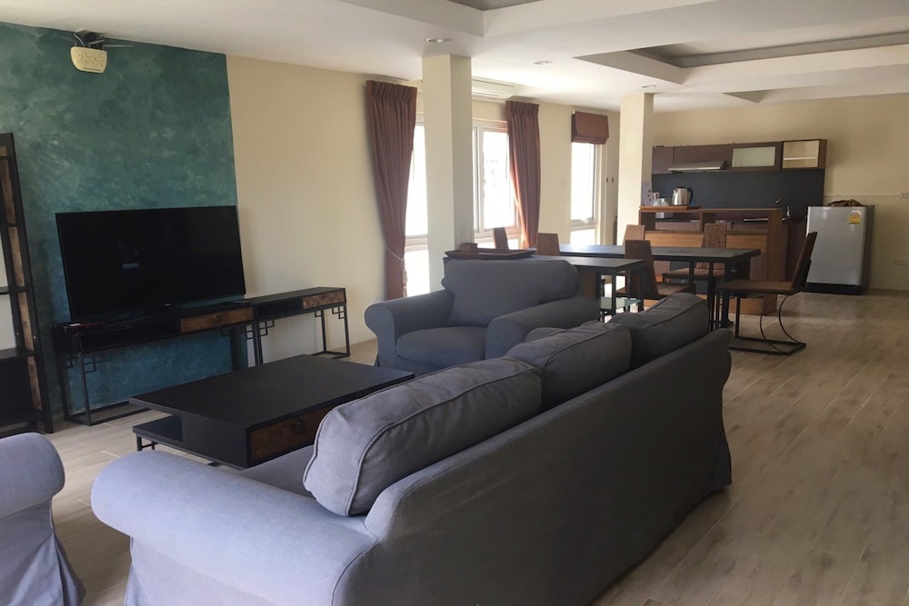 Executive Suite photo 3