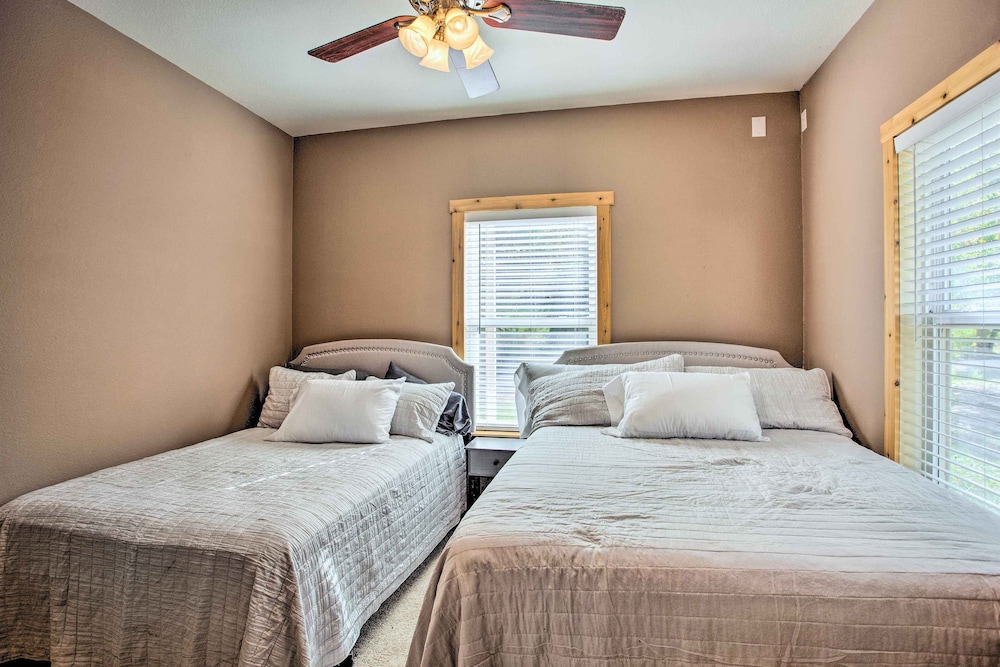 House (2 Bedrooms) photo 3