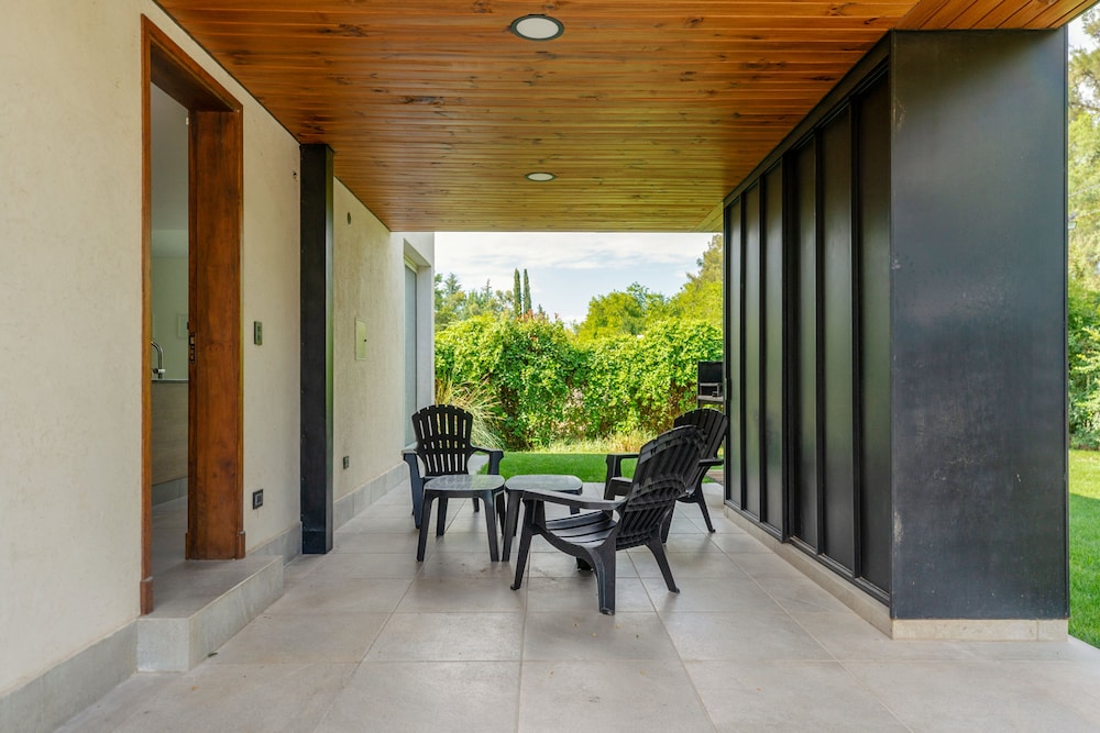House photo 2