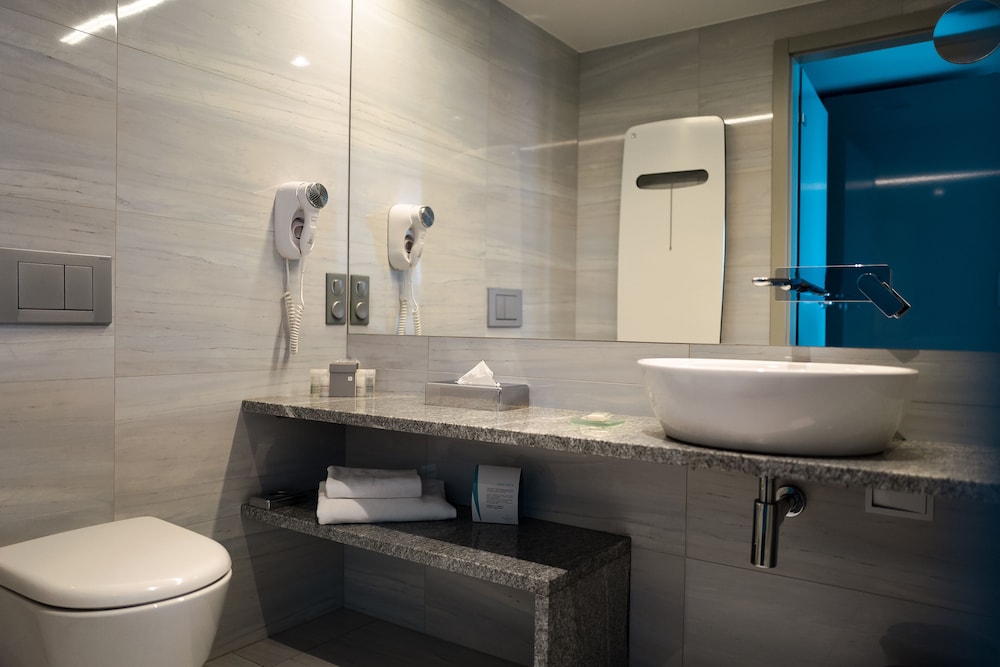 Deluxe Double or Twin Room (with terrace) photo 3