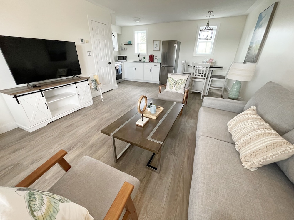 Design Suite, 2 Bedrooms, Kitchen, Bay View photo 3