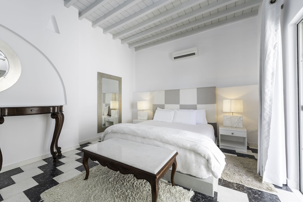 Superior Room, Partial Sea View - Photo 9