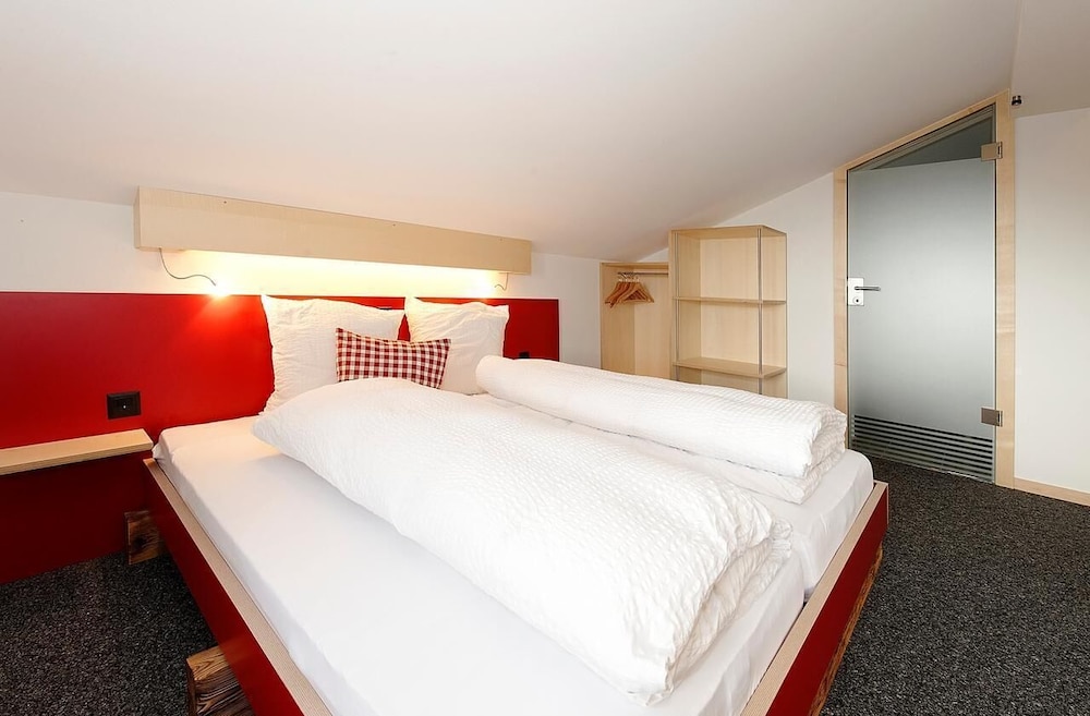 Quadruple Room, Mountain View photo 3