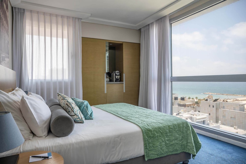 Executive Double or Twin Room, Non Smoking, Sea View - Photo 1