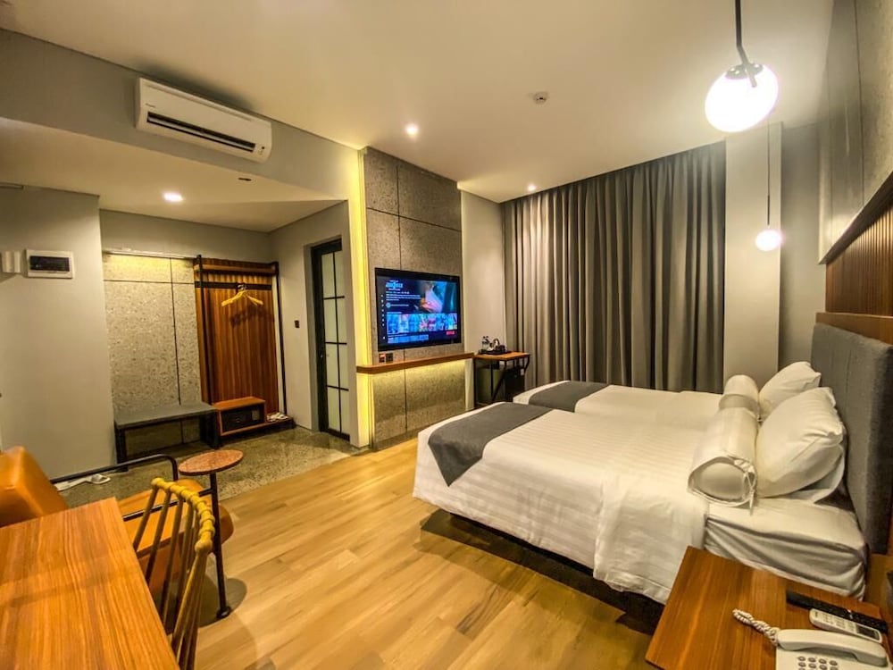 Executive Twin Room - Photo 4