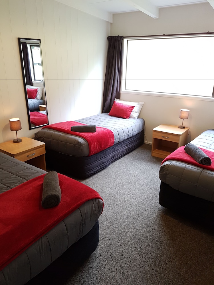 Standard Room, 2 Bedrooms, Kitchenette photo 1