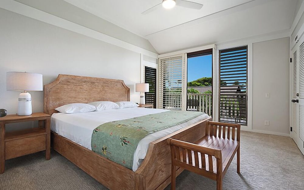 2 Bedrooms, Partial Ocean View (Unit 116, 2 Bath)