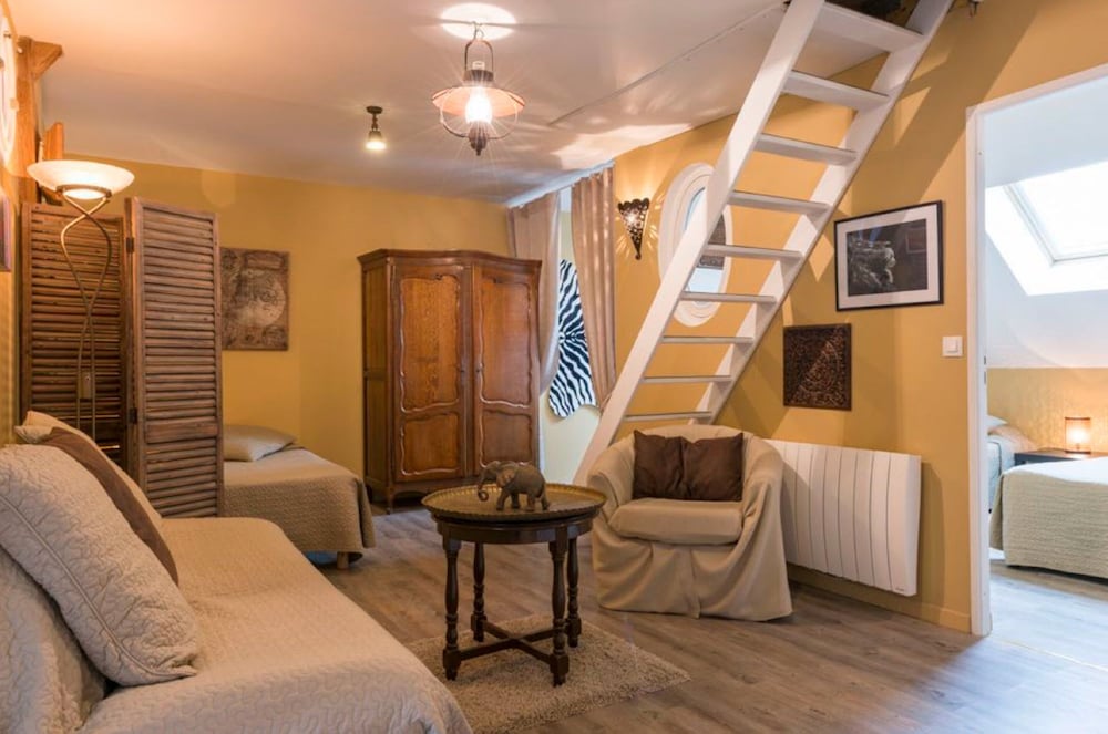 Family Room (Gaillard Castle View) photo 1
