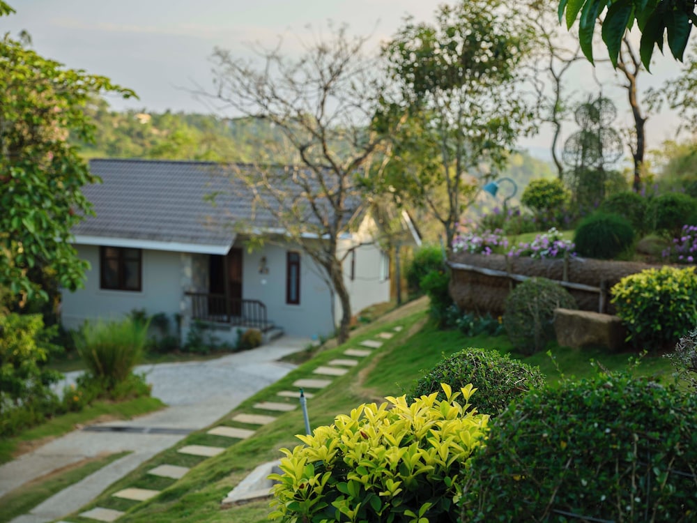 Honeymoon Villa - Photo 3
