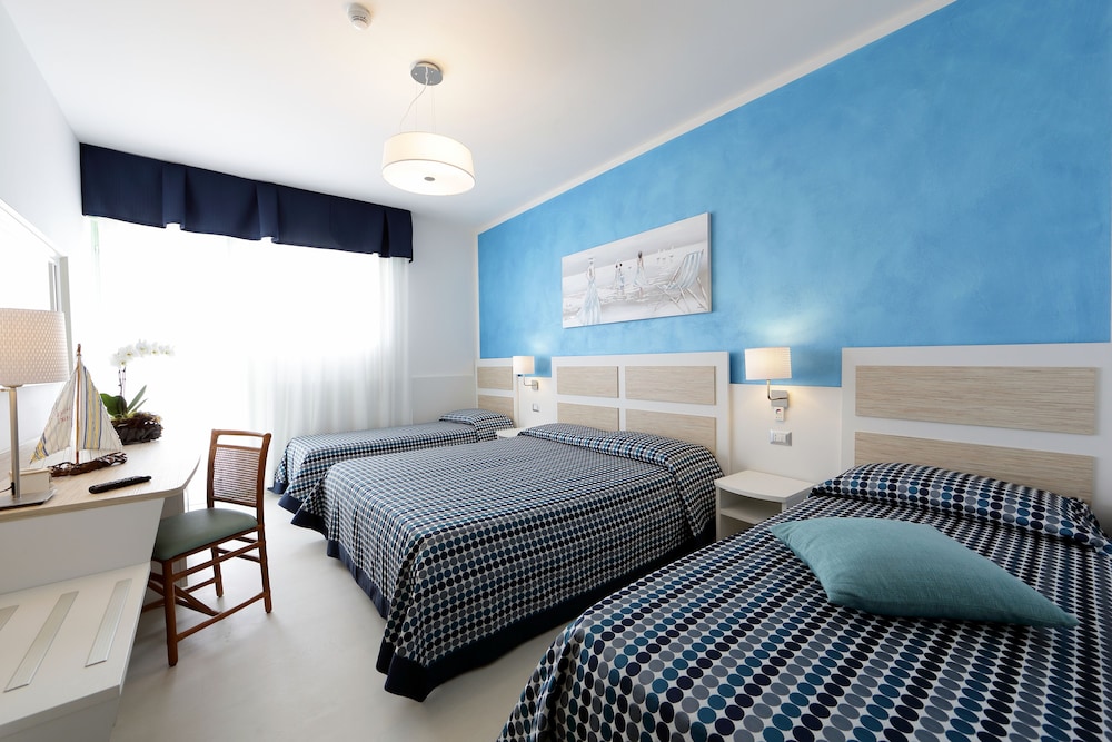 Quadruple Room photo 1