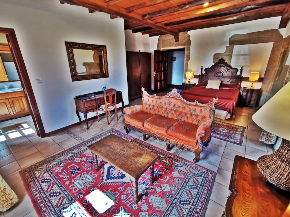 Noble Suite photo 2