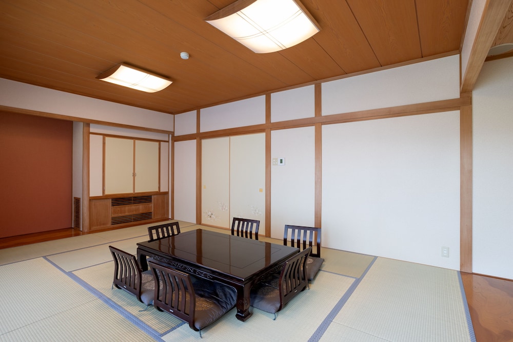 Tsutsuji Non-smoking