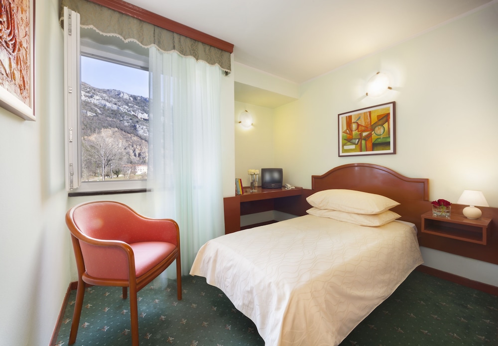 Single Room photo 3