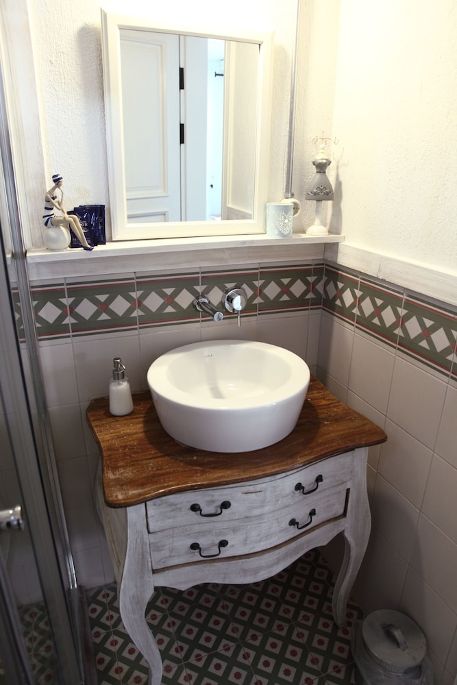 Standard Twin Room photo 2