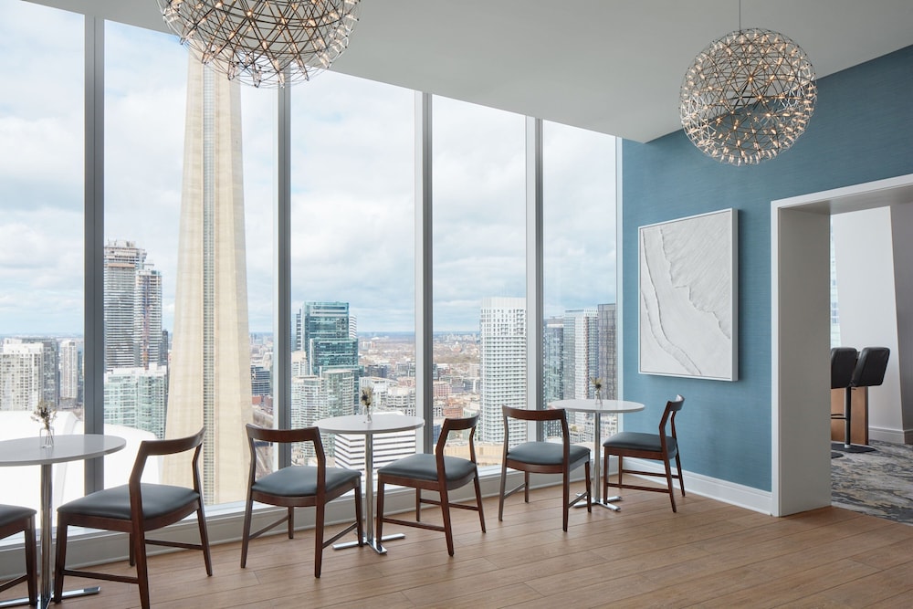 Club Room, 2 Queen Beds, Harbor View