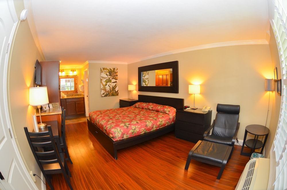 Standard Room, 1 King Bed - Photo 2