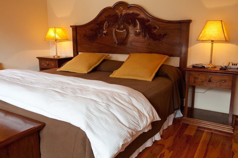 Deluxe Double Room, 1 King Bed photo 1