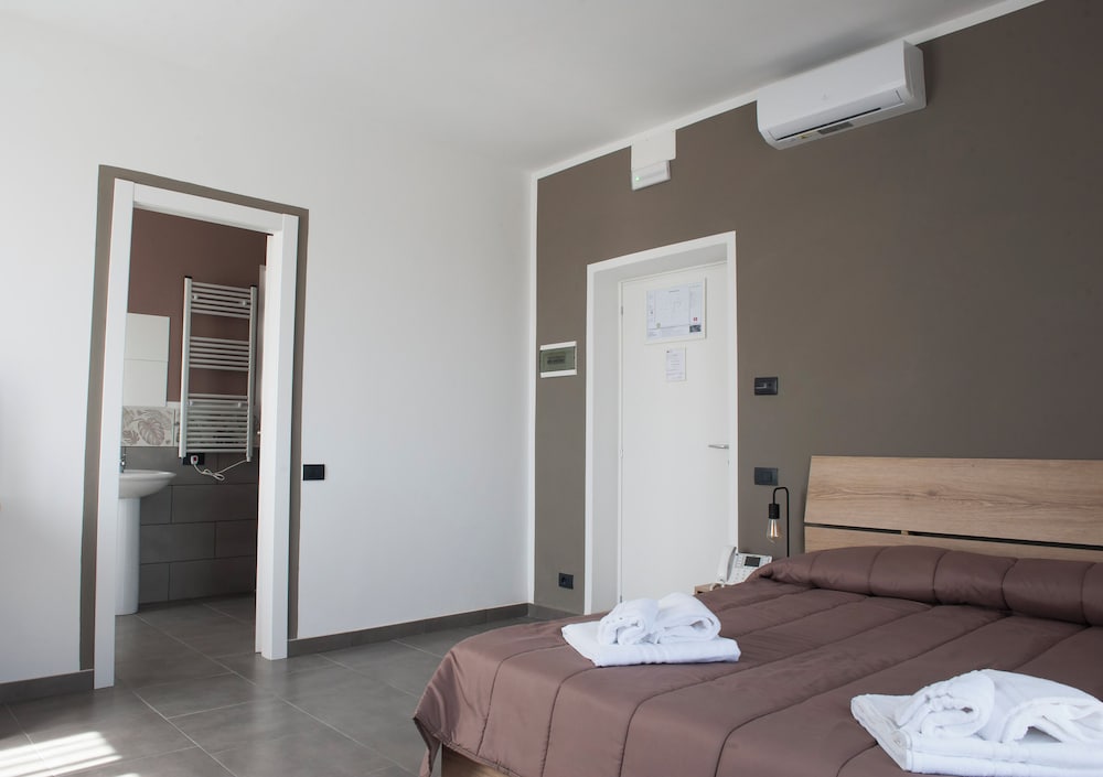 Standard Room photo 1