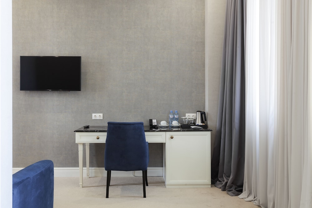 Family Suite, Balcony photo 1