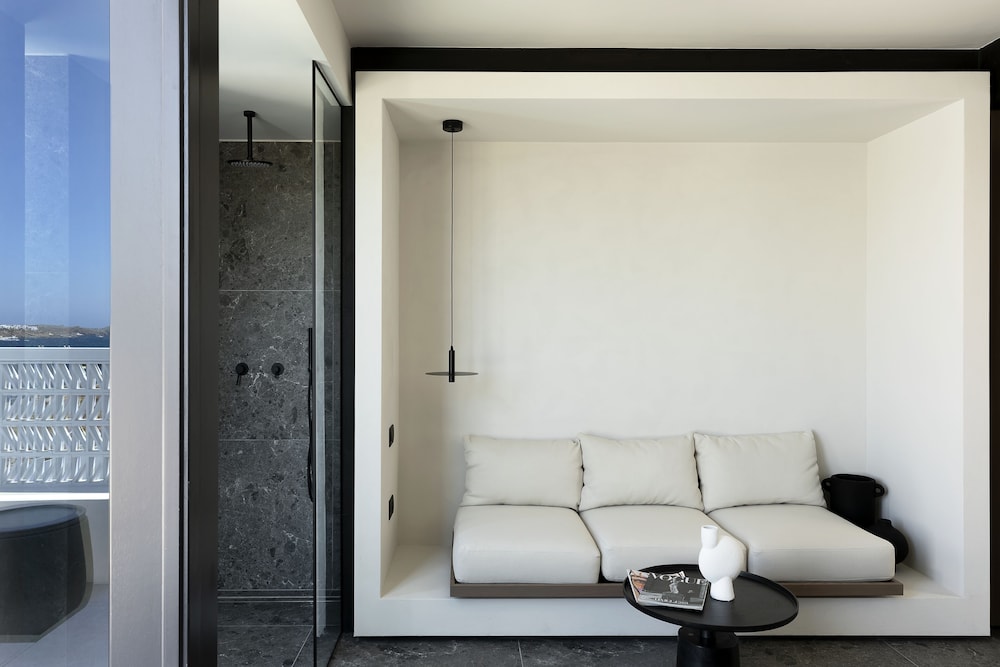 Lover's Suite with Sea View & Mini Pool