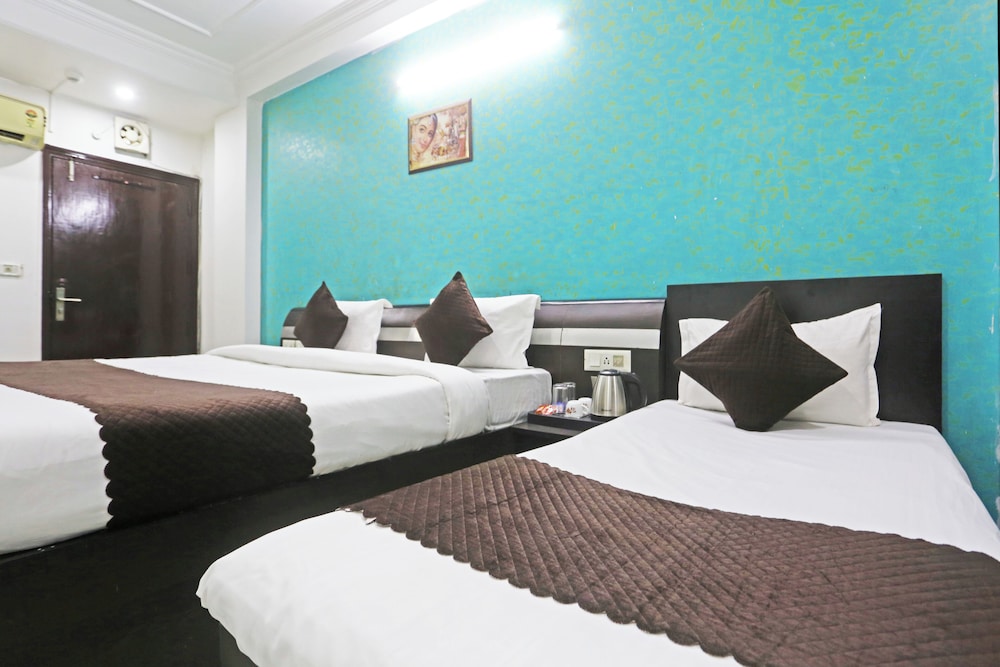 Deluxe Triple Room, City View