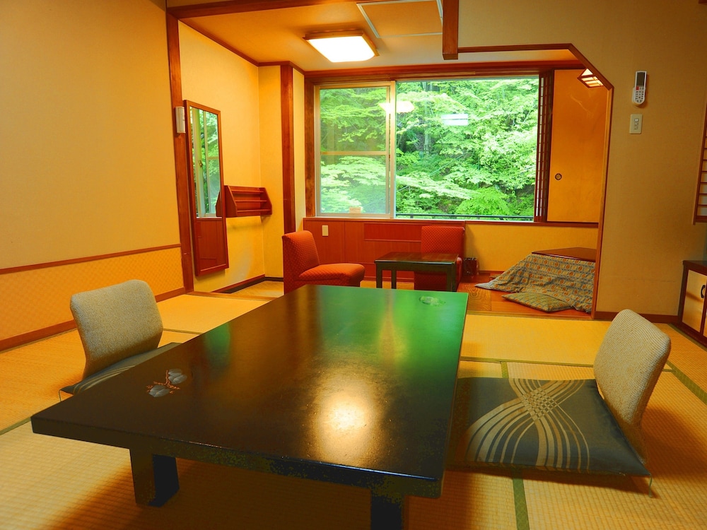 Japanese Style Family Room, River View photo 2