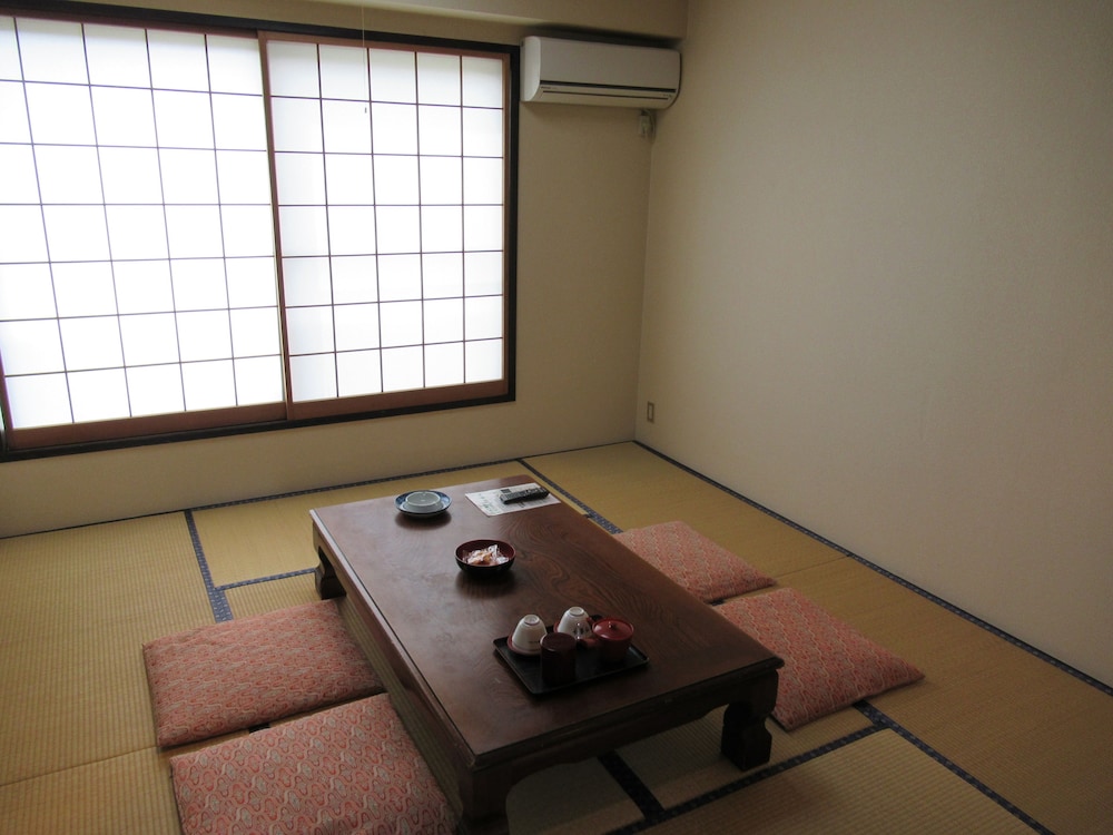 Japanese Style Room with Private Bathroom photo 2