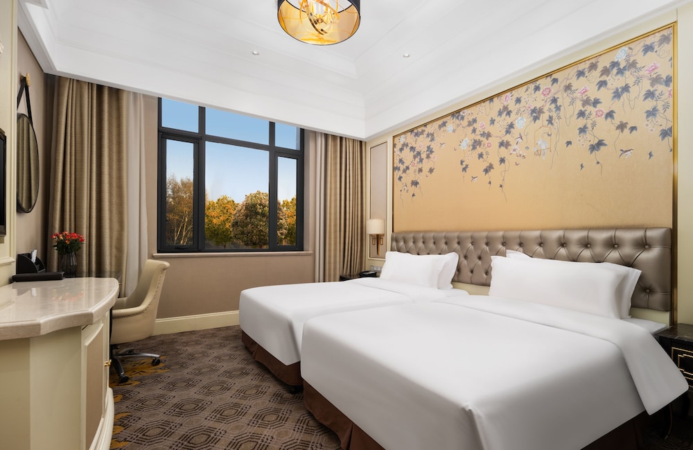 Standard Room - Photo 1