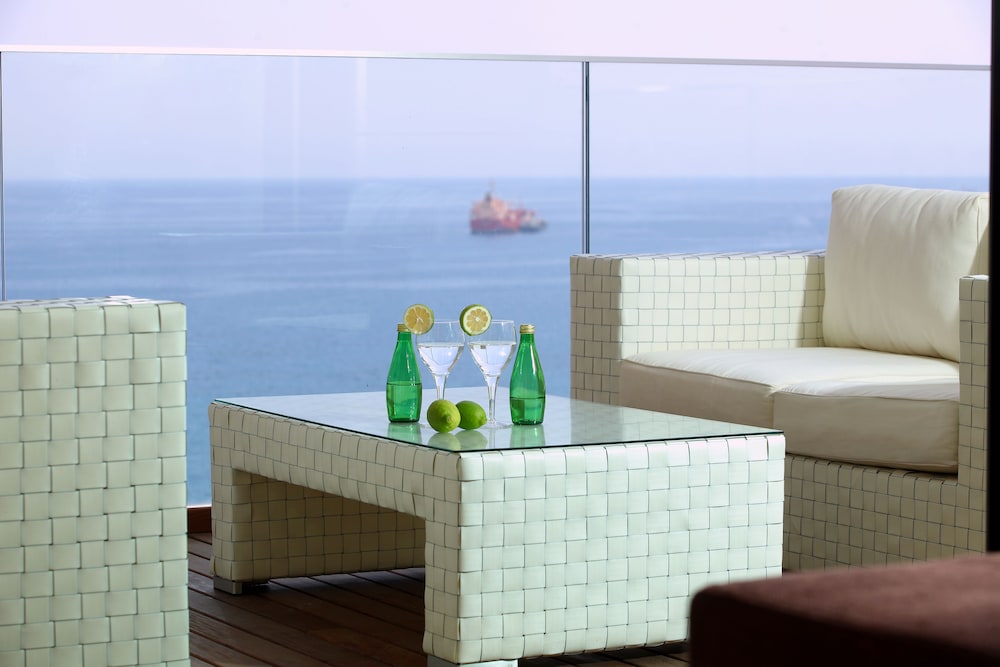 Executive Suite, 2 Bedrooms, Sea View photo 3