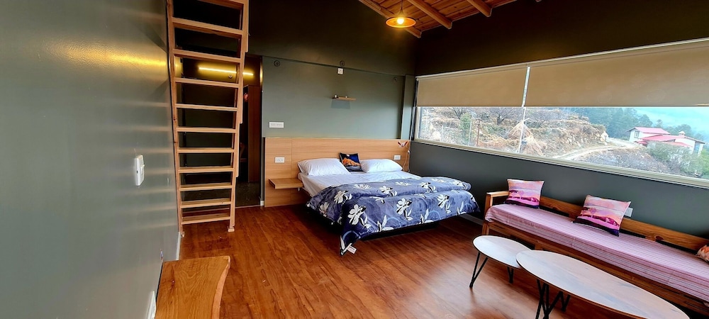 Luxury Double Room, Hill View photo 2