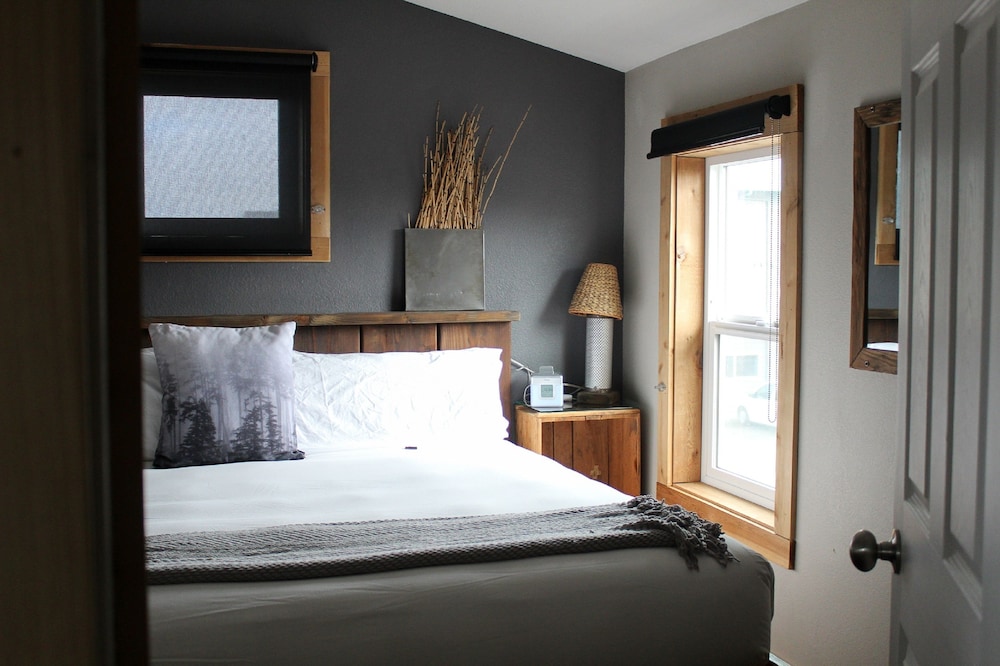 Beach House Loft - Adult Only, No Pets photo 2