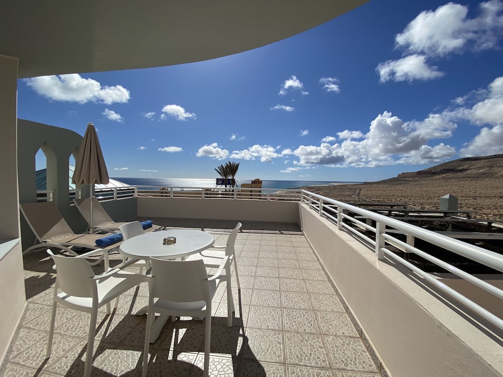 Suite, 2 Bedrooms, Terrace, Sea View (2 adults + 3 children)