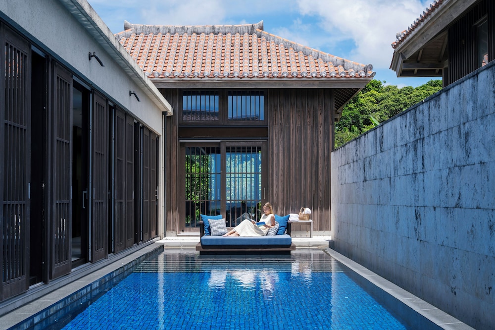 Tida (Oceanfront villa) photo 2