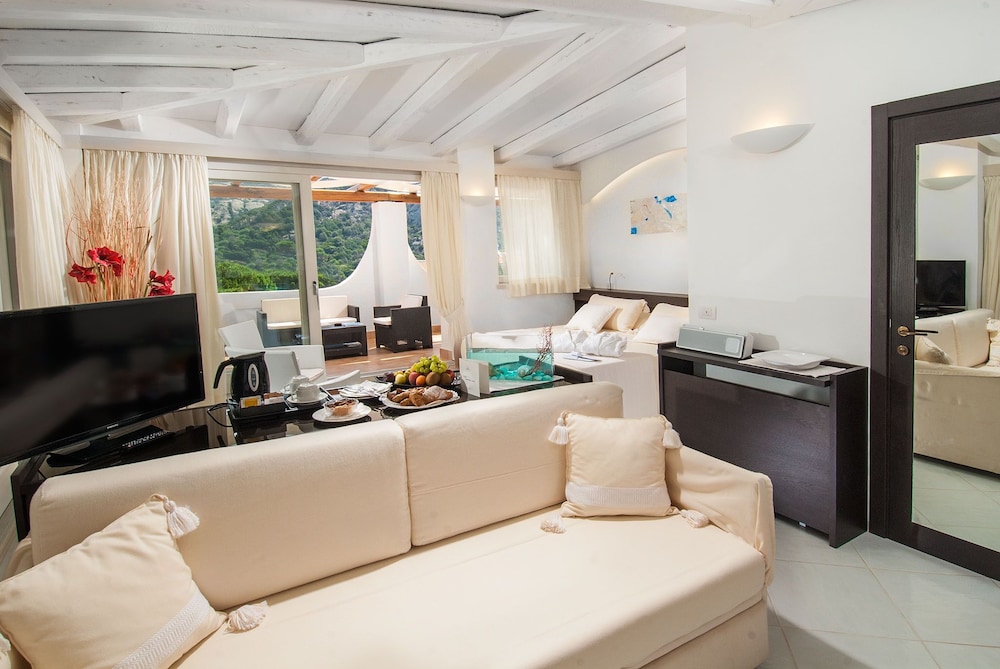 Deluxe Suite, Terrace, Sea View photo 2