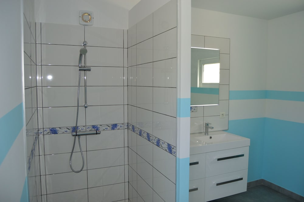 Cottage (Le Vallon des Noisetiers) photo 3
