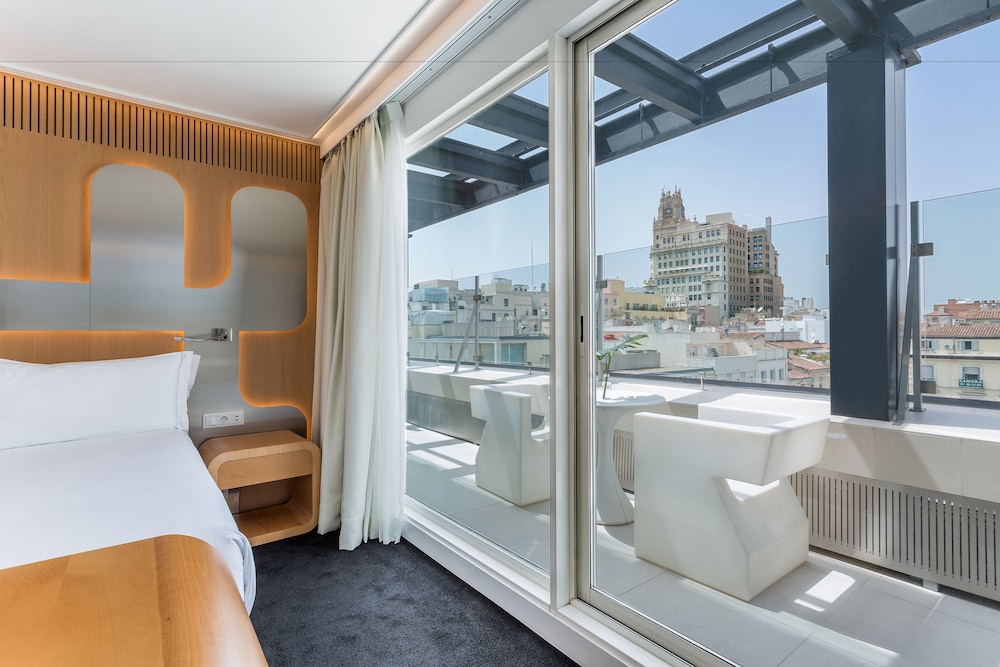 Mini Suite - Photo 6