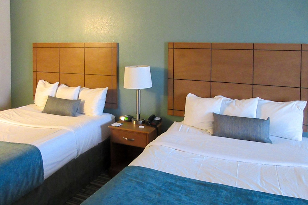 Standard Room, 2 Queen Beds, Non Smoking