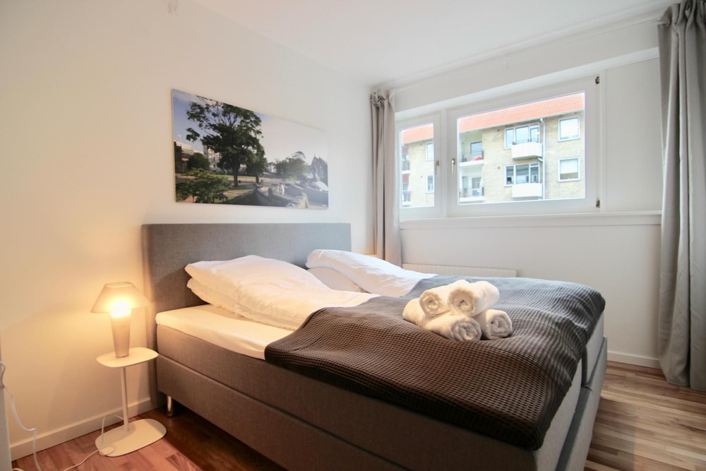 Apartment photo 2