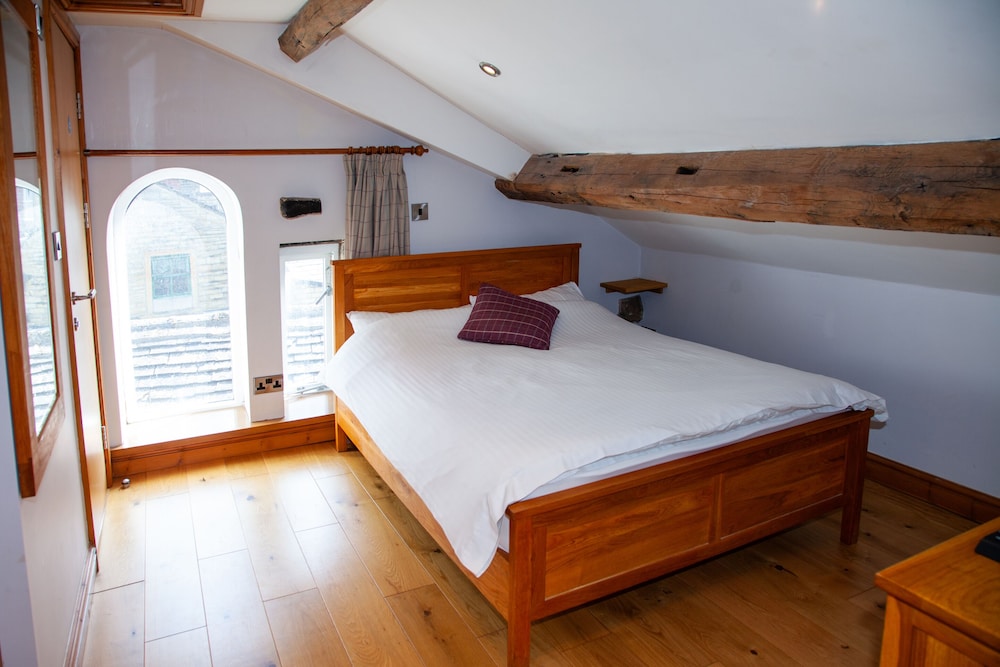 Basic Double Room, Ensuite photo 3