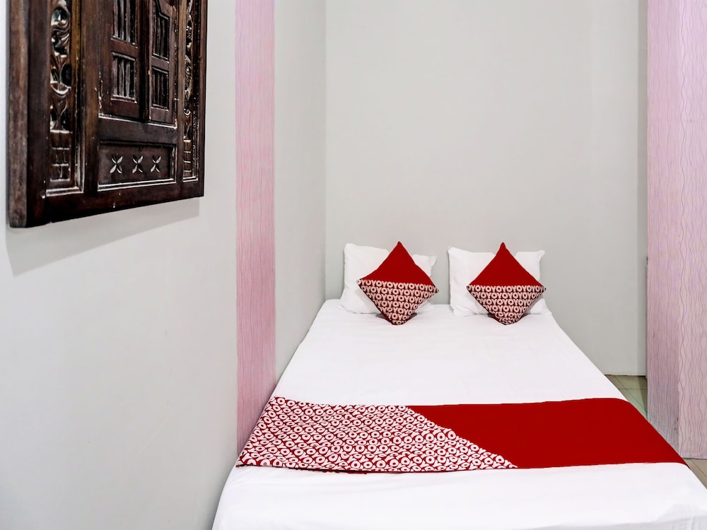 Standard Double Room - Photo 11